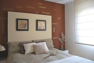 Decoración de paredes con papel pintado